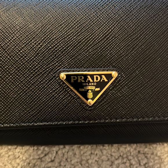 PRADA Large Saffiano Leather Wallet - Picture 8 of 10